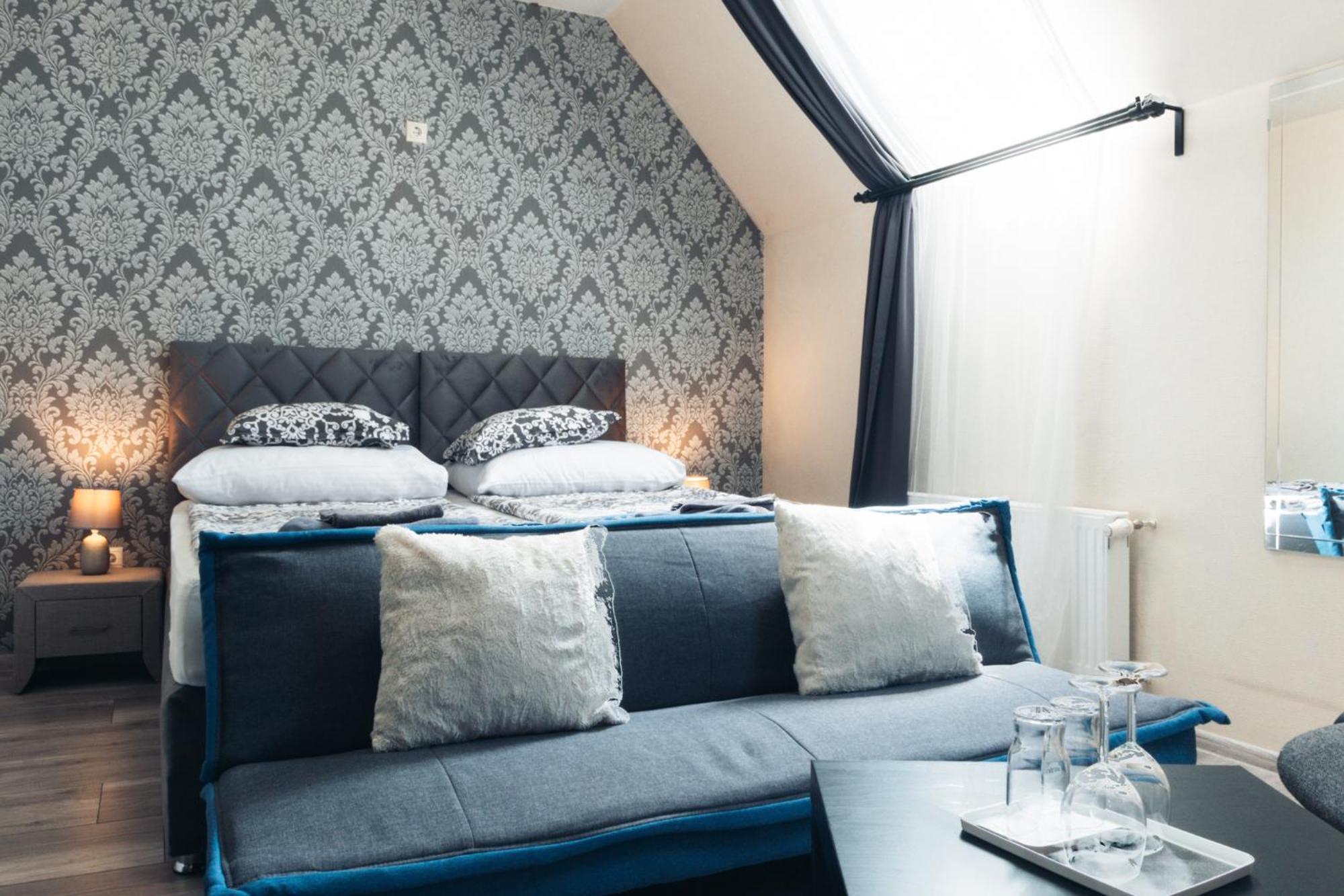 Vegvari Hotel Eger Bagian luar foto